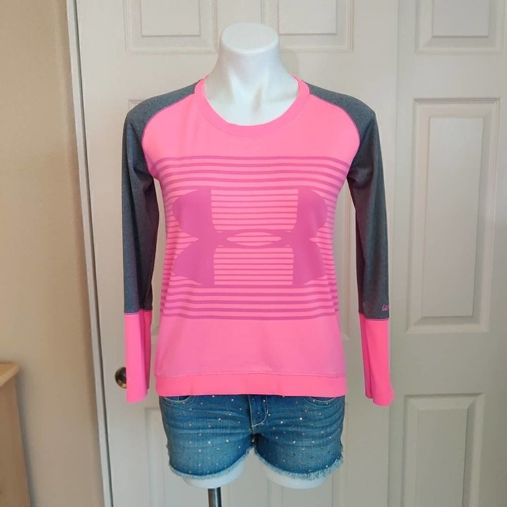 Under Armour striped high low stretch athletic top